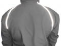 Kurtka Softshell IdeFly Czarna Lamówka Odblaskowa zdjęcia z fleszem tył.png